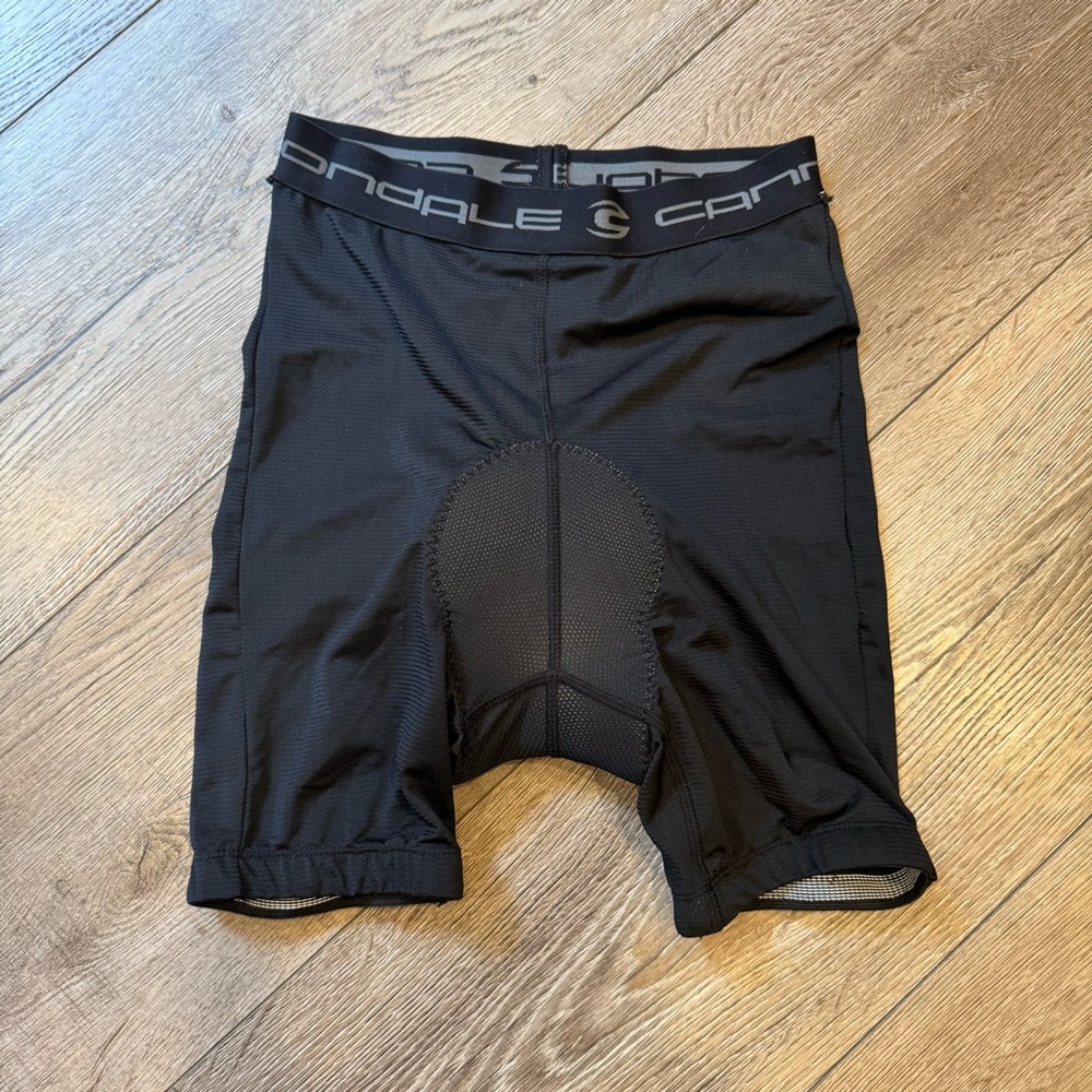 Cannondale men’s breathable mesh cycling shorts